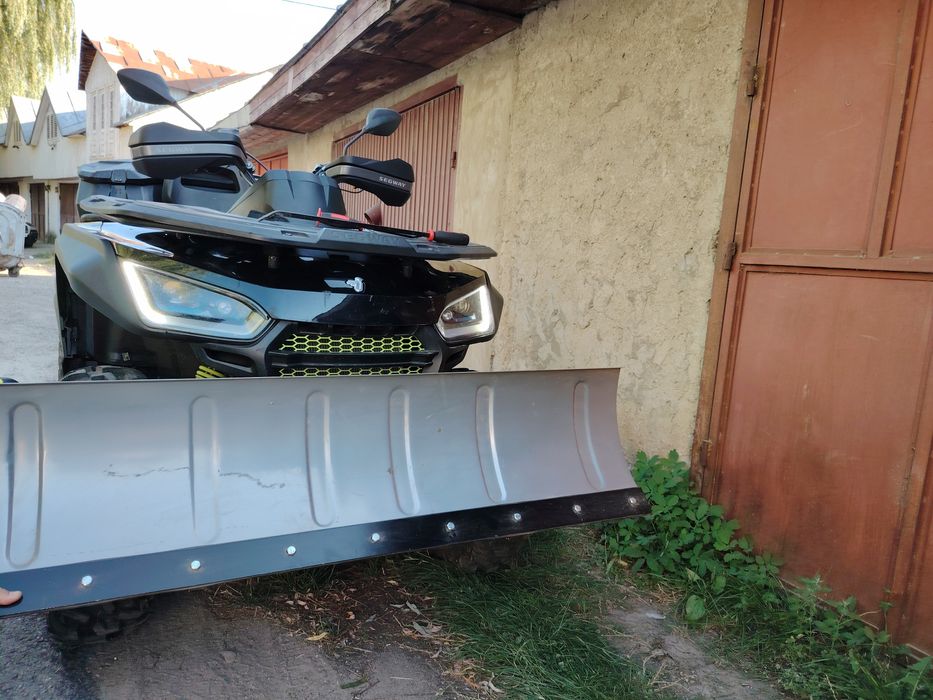 Vând ATV SEGWAY Snarler AT6 L