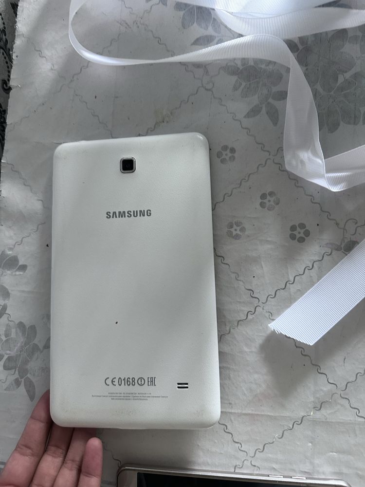 Планшет samsung Tab 4