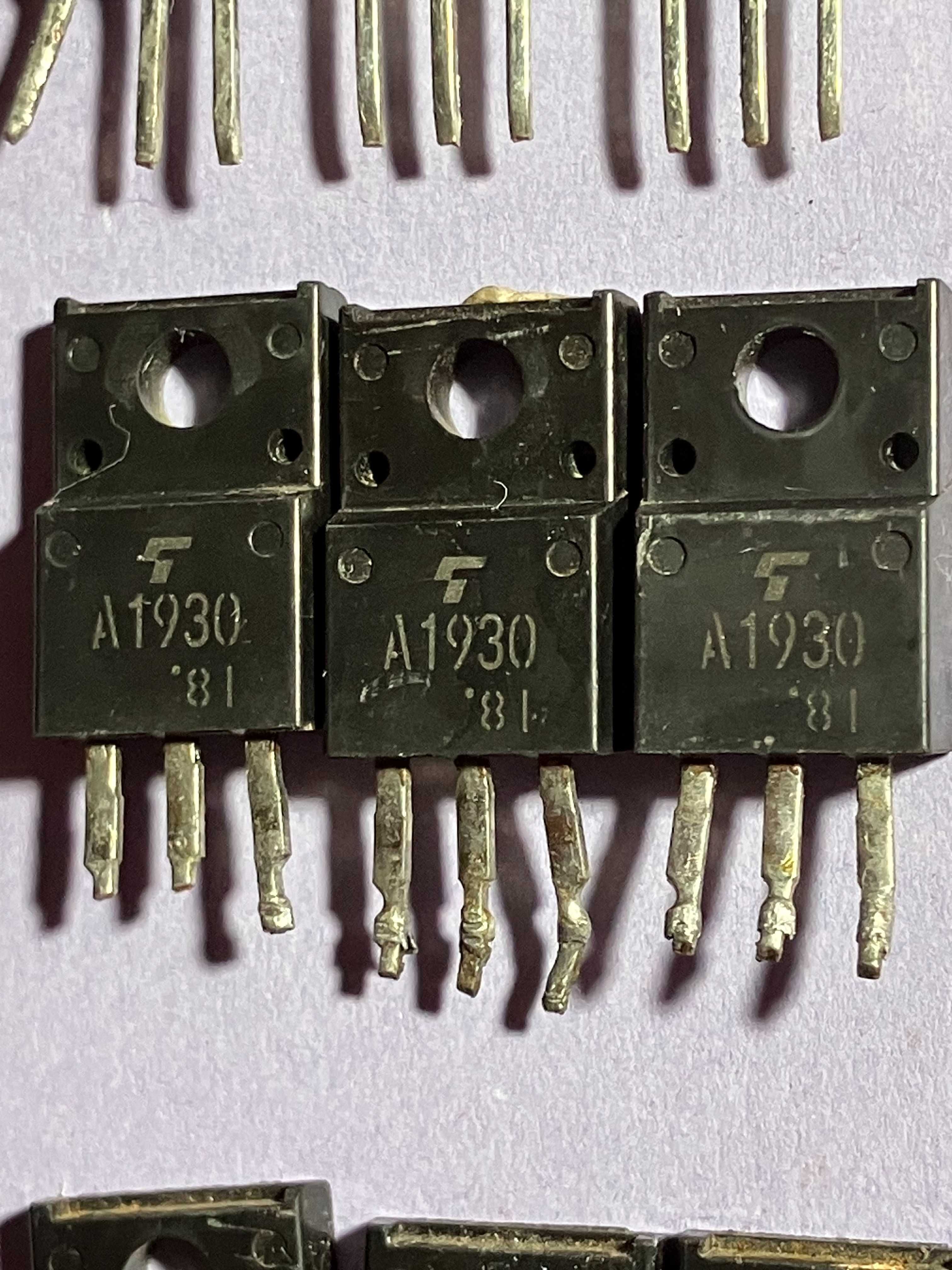 Tranzistori Toshiba A1939 C5196 D2586 K C2026 C5171 A1930