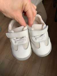 Pantofi sport / adidasi copii, mărimea 20, 13,5 cm interior.