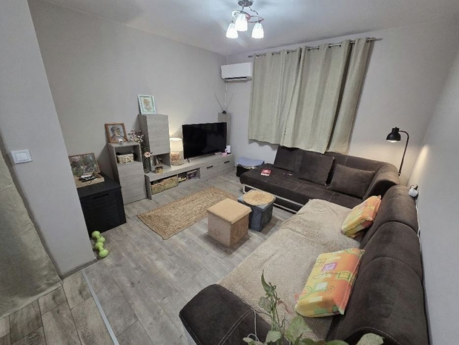 Двустаен апартамент в кв. Прослав