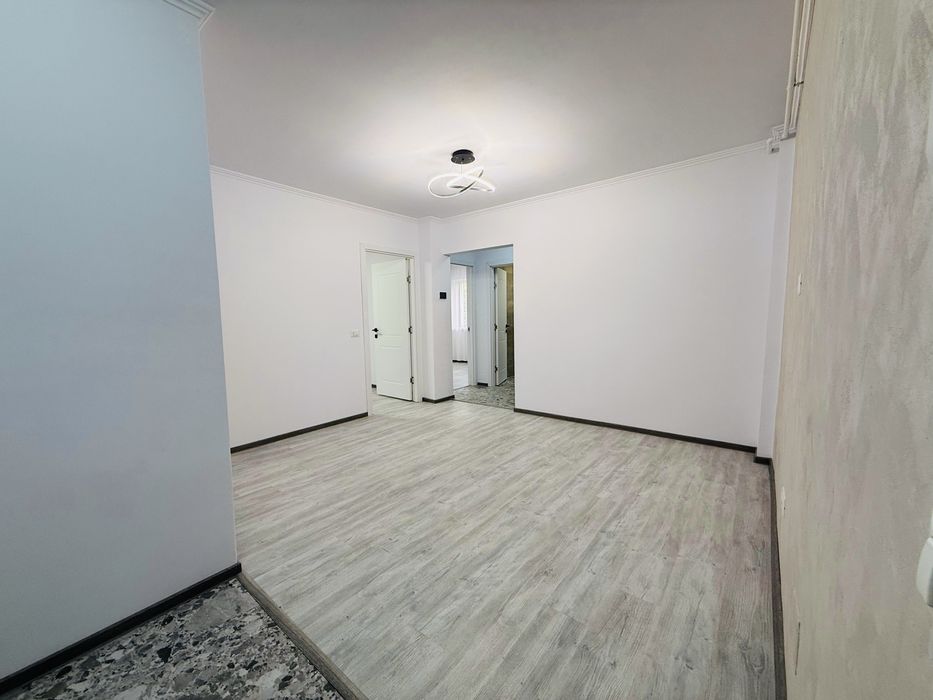Apartament complet renovat de vanzare