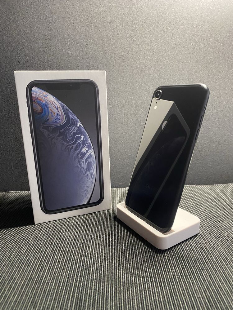 iPhone XR Space Gray 64GB - отличен
