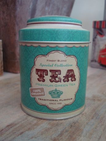 уникална метална ретро кутия за чай от Лондон