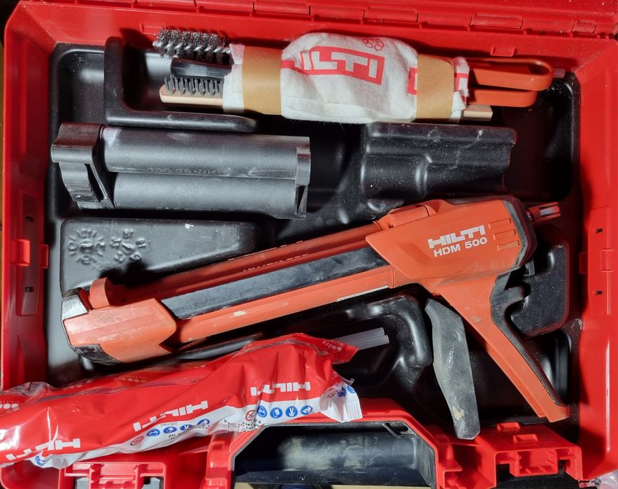 Pissstol Hilti hilt cutie originala cu accesorii