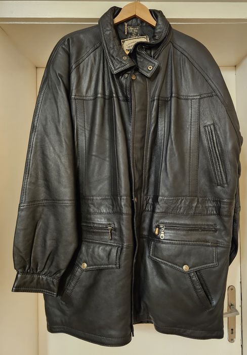 Продавам мъжко кожено яке