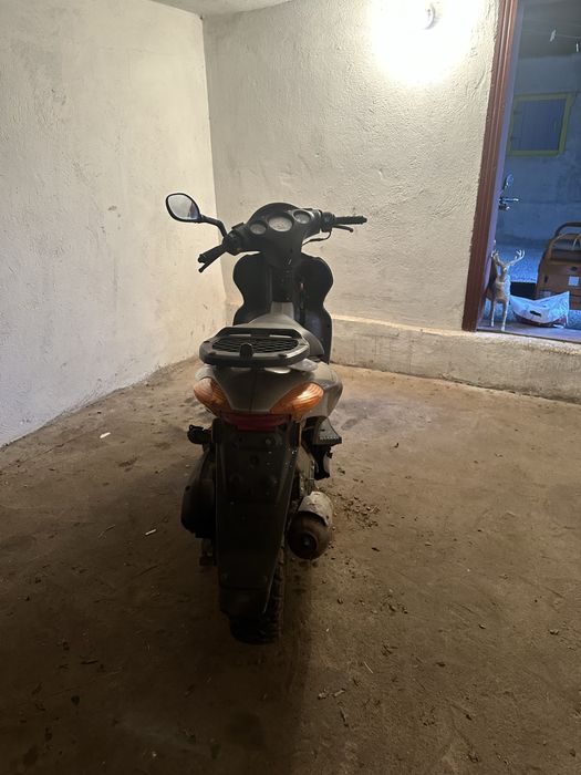Scuter Honda 49 cm
