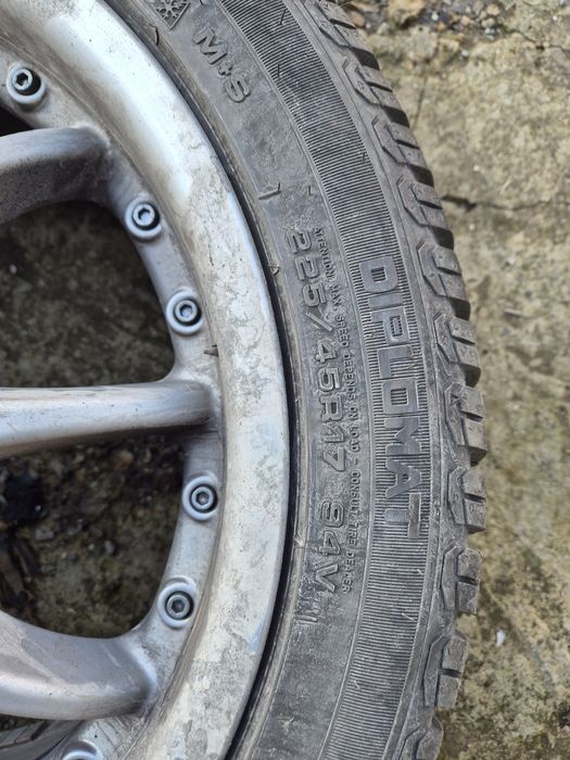 Зимни гуми с джанти лети.