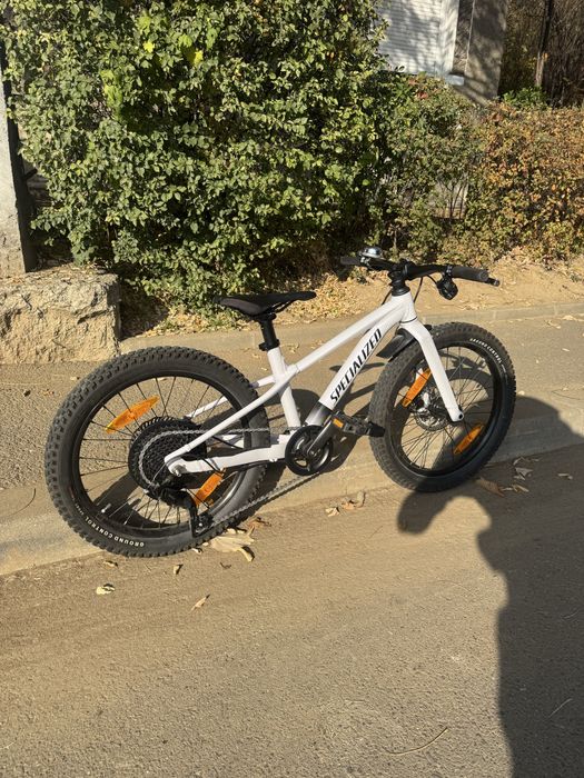 Bicicleta Specialized copii roti 20”