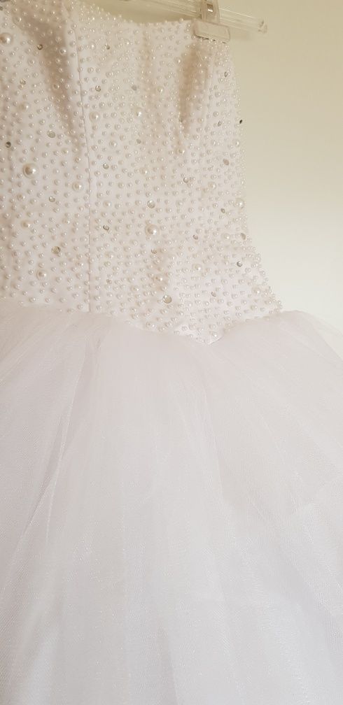 Булчинска рокля с перли