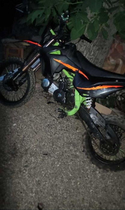 KXD Pro 125 cc Vând