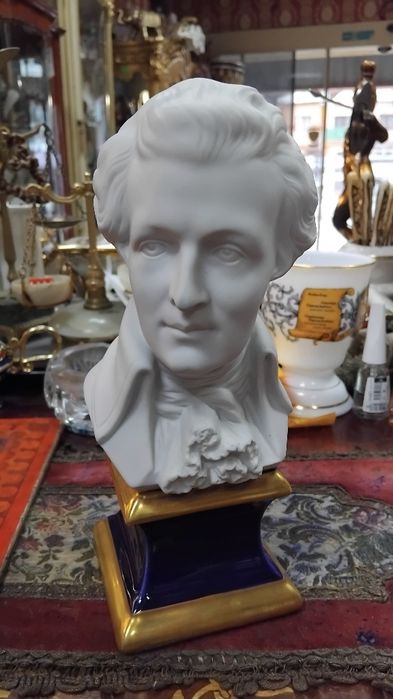 Колекционерски бюст на Моцарт!