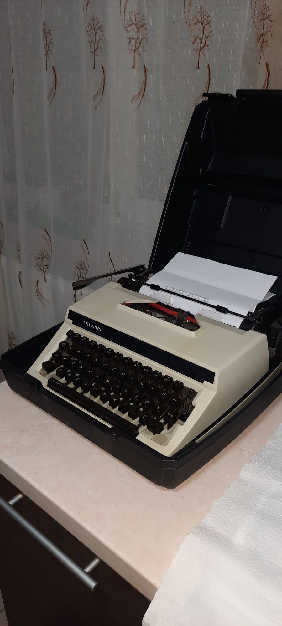 Mașină de scris Triumph
