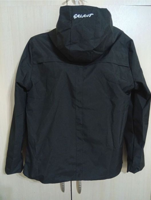 Новая ветровка на 14-15 лет осень -весна