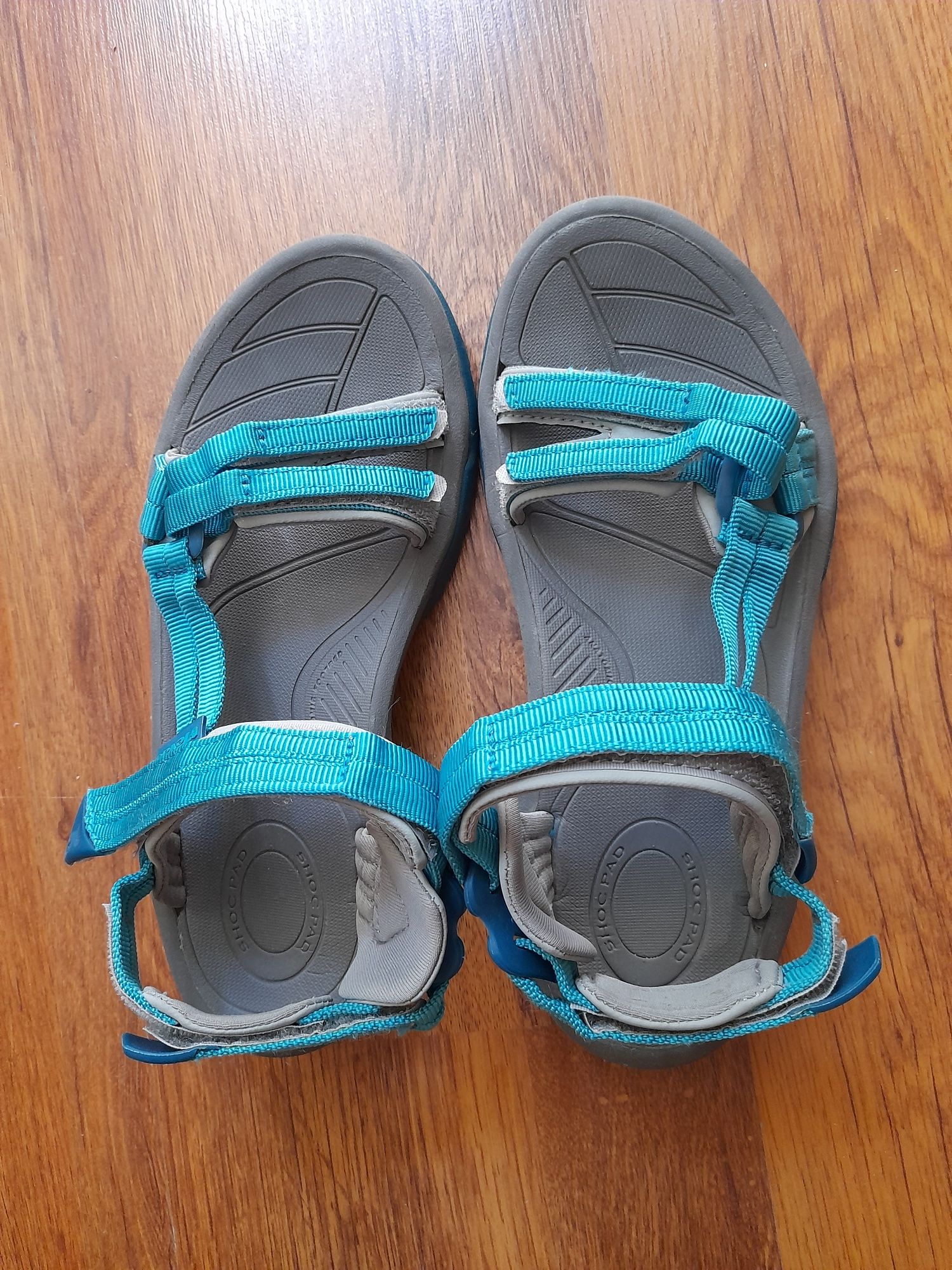Teva сандали 37 номер.