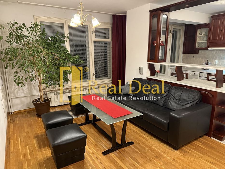 Продава се Тристаен апартамент в София, Лагера - 90 кв.м за 2880 €/кв.м - Снимка #1
