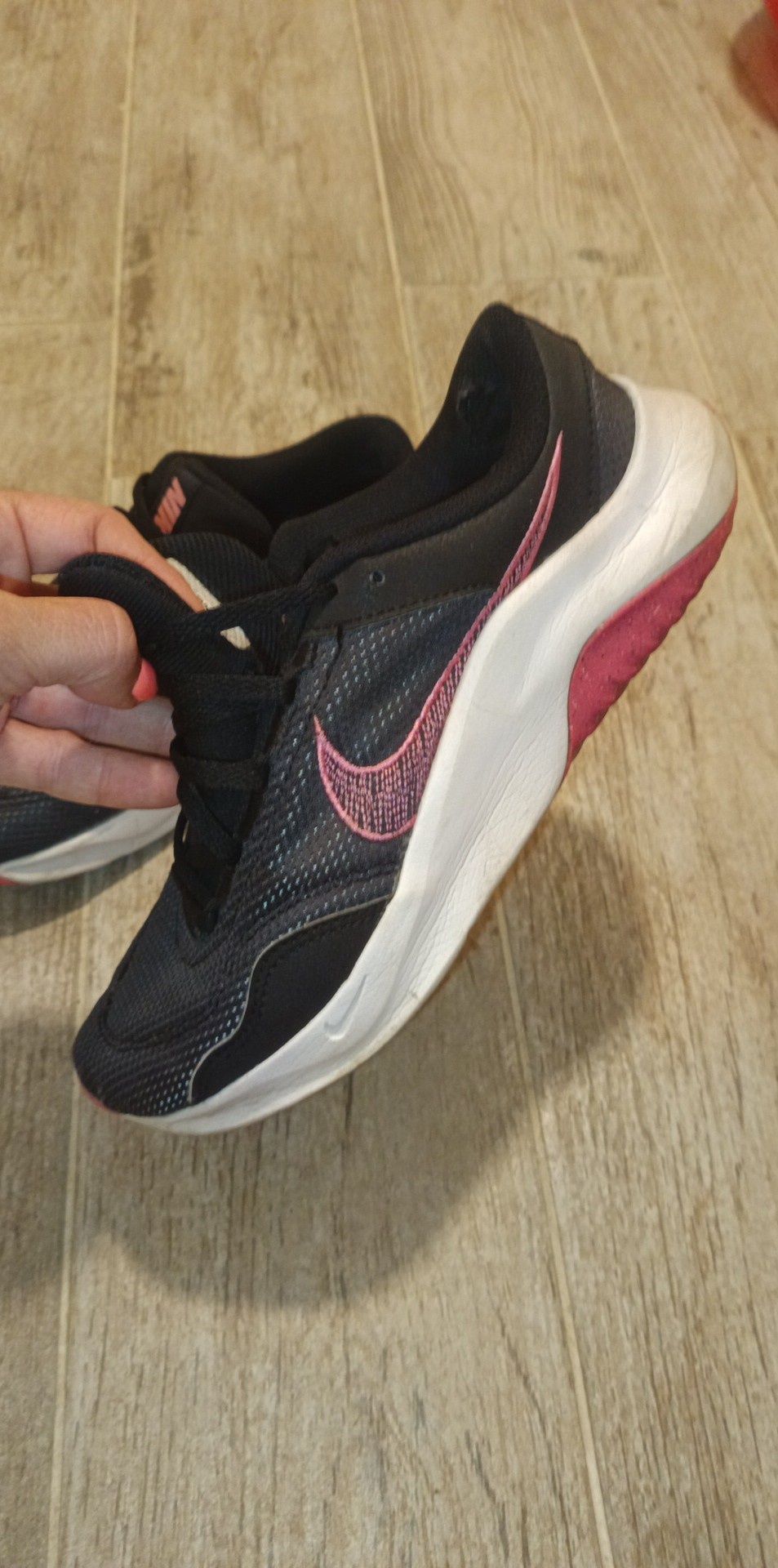 Дамски маратонки Nike
