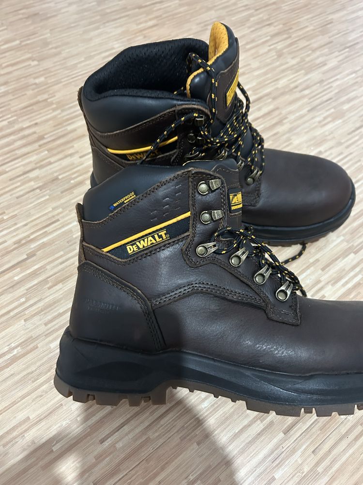 Работни обувки Dewalt