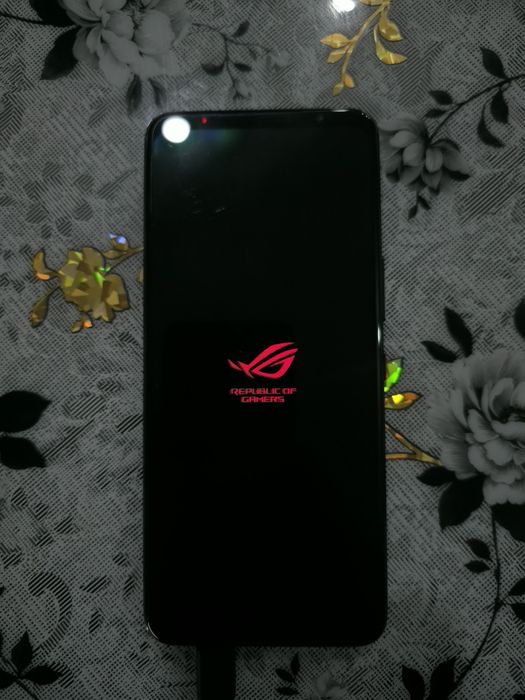 Asus ROG PHONE 6 128GB 12Gb RAM