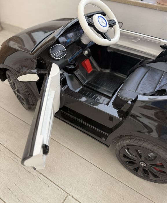 Акумулаторна количка Mercedes