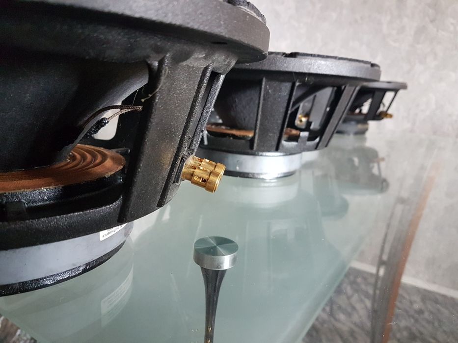 400w Eminence 12 инча