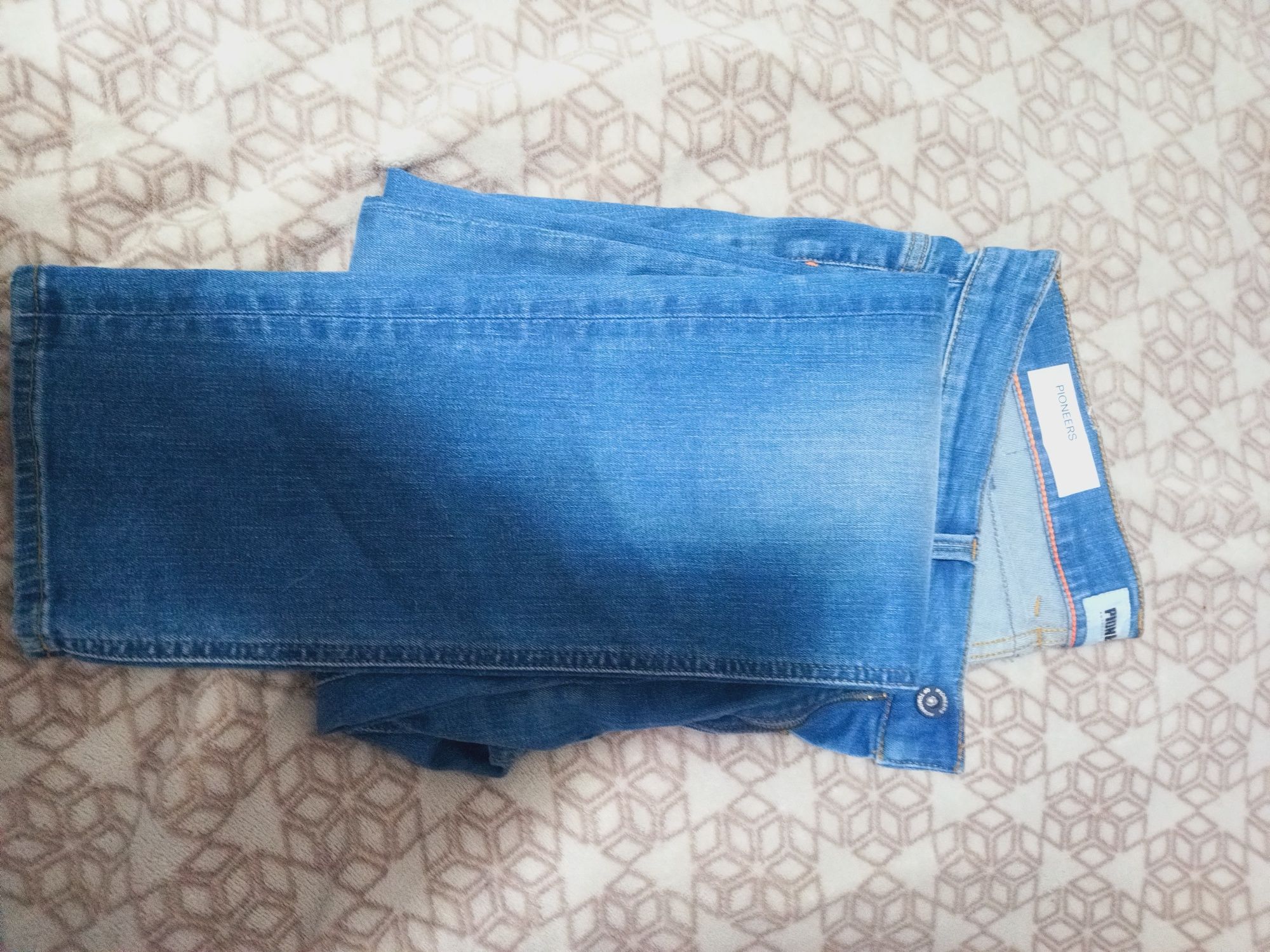 Blugi Pioneer Authentic