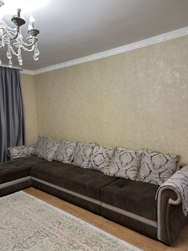 Срочно продам диван срочно!
