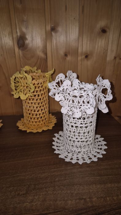 Vaze croșetate manual apretata manual