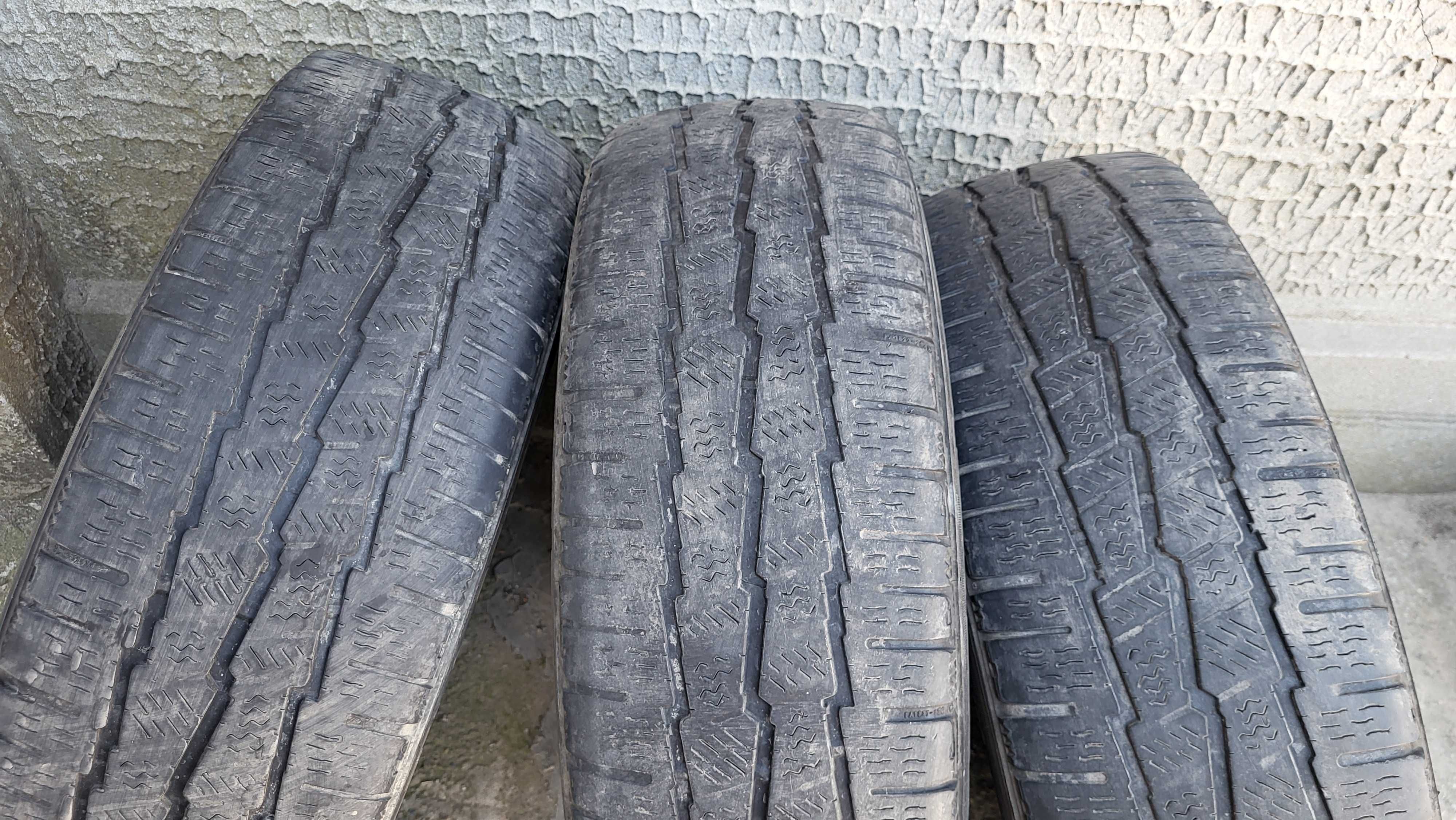 3 anvelope michelin 205.65.R16C