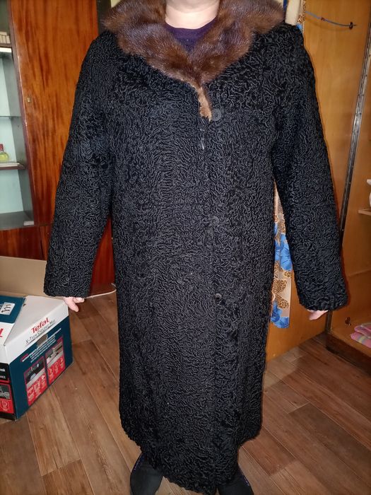 Шуба натуральный каракуль