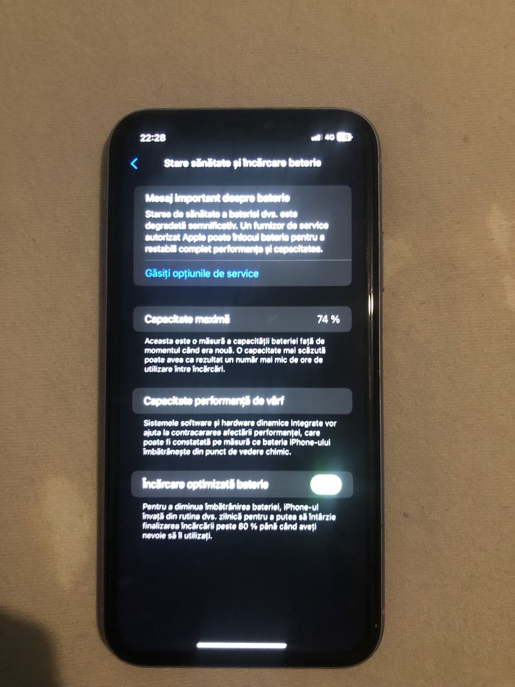 Iphone 11 cu 74 sanatatea bateriei