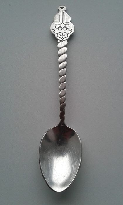 Полуполовник и ложка чайная .