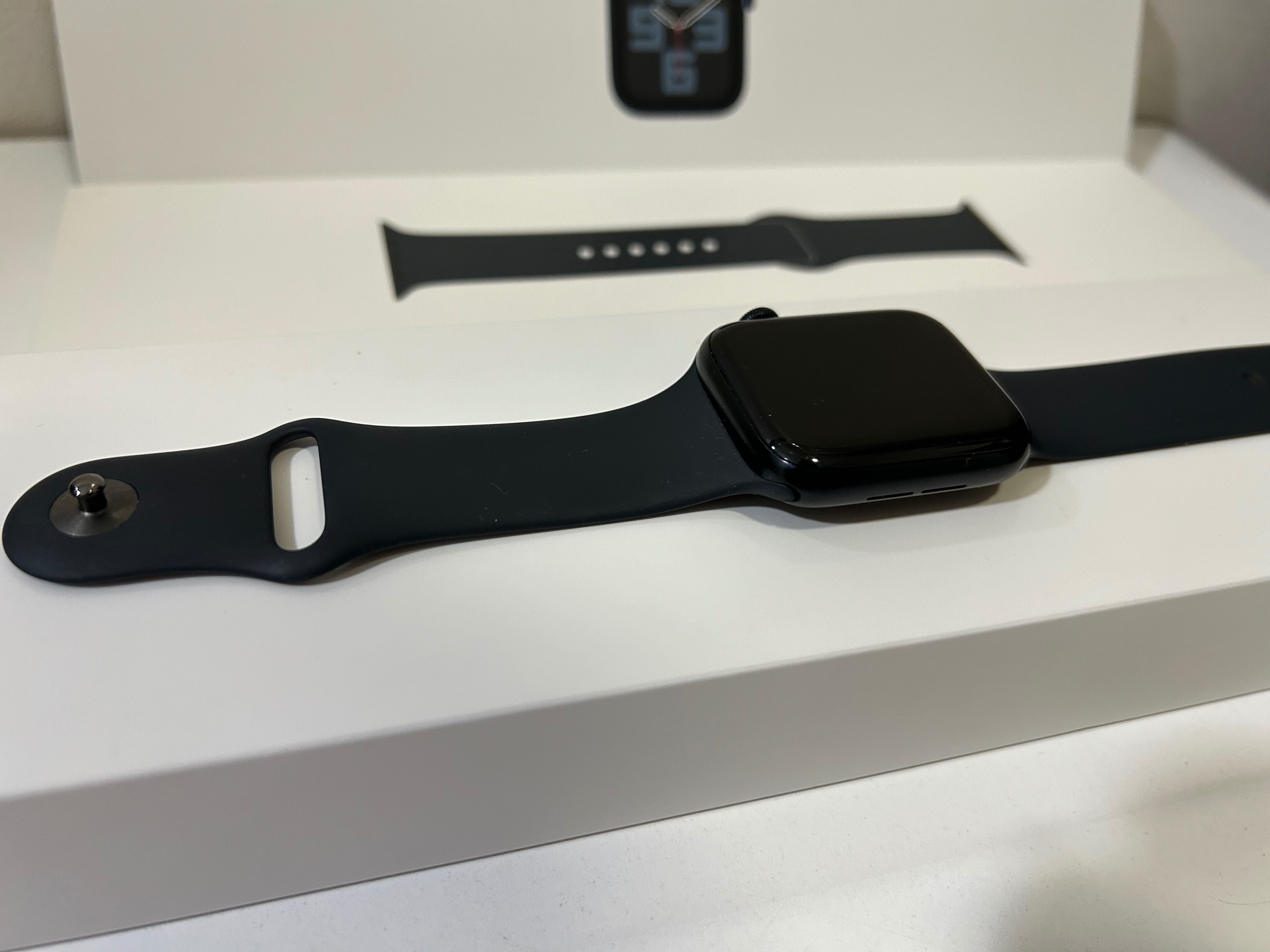 Смарт часовник Apple-Watch SE2 (2nd Gen) 44mm, S/M, Midnight
