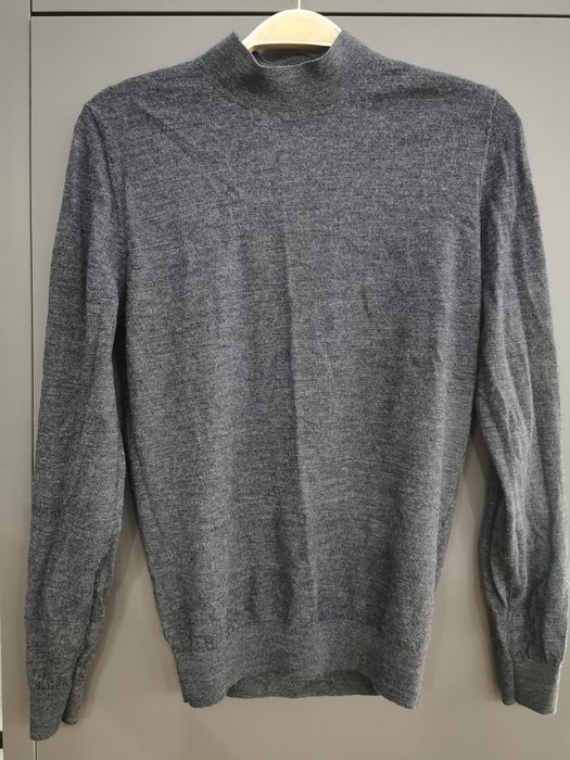 Вълнен пуловер Massimo Dutti Merino Wool