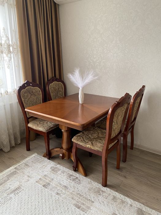 Стол дерево стулья