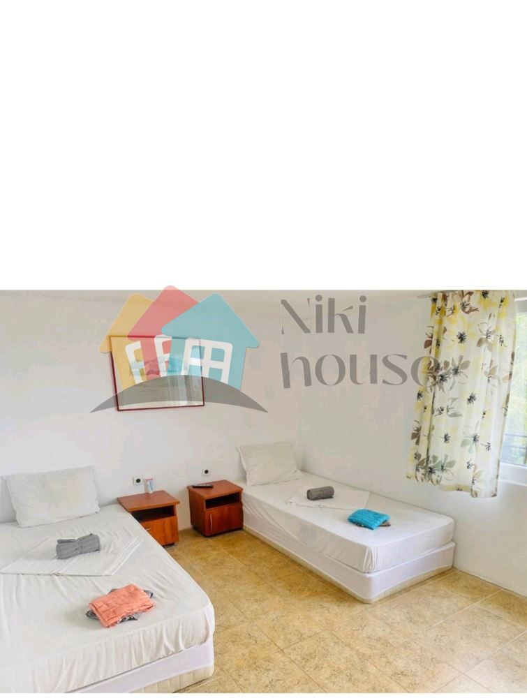 Продава се Къща в Бяла - 450 кв.м за 778 €/кв.м - Снимка #8
