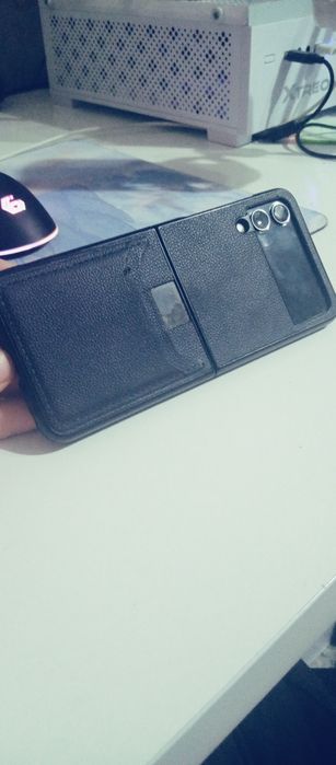 Samsung Galaxy Flip 4