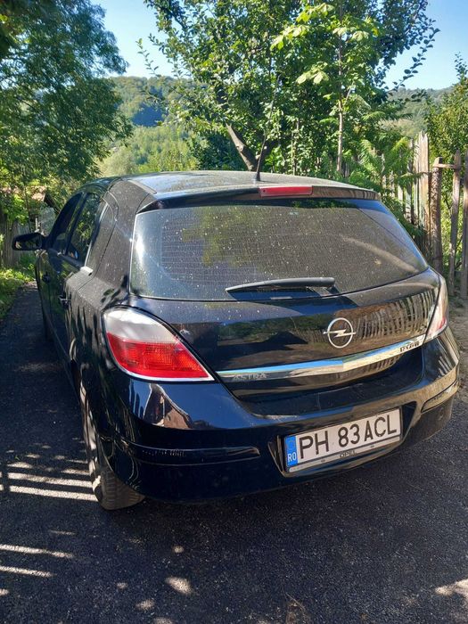 Opel Astra 1.7 an 2004