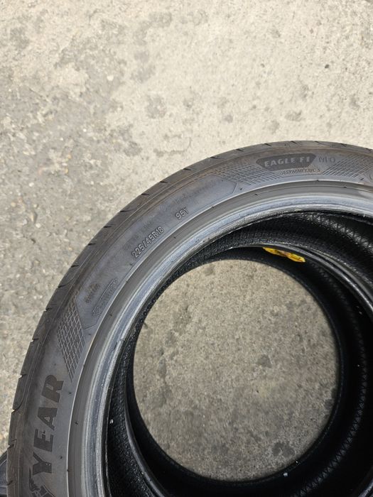 Vand set anvelope vara 2 Michellin 2 Continental 225/45/r18
