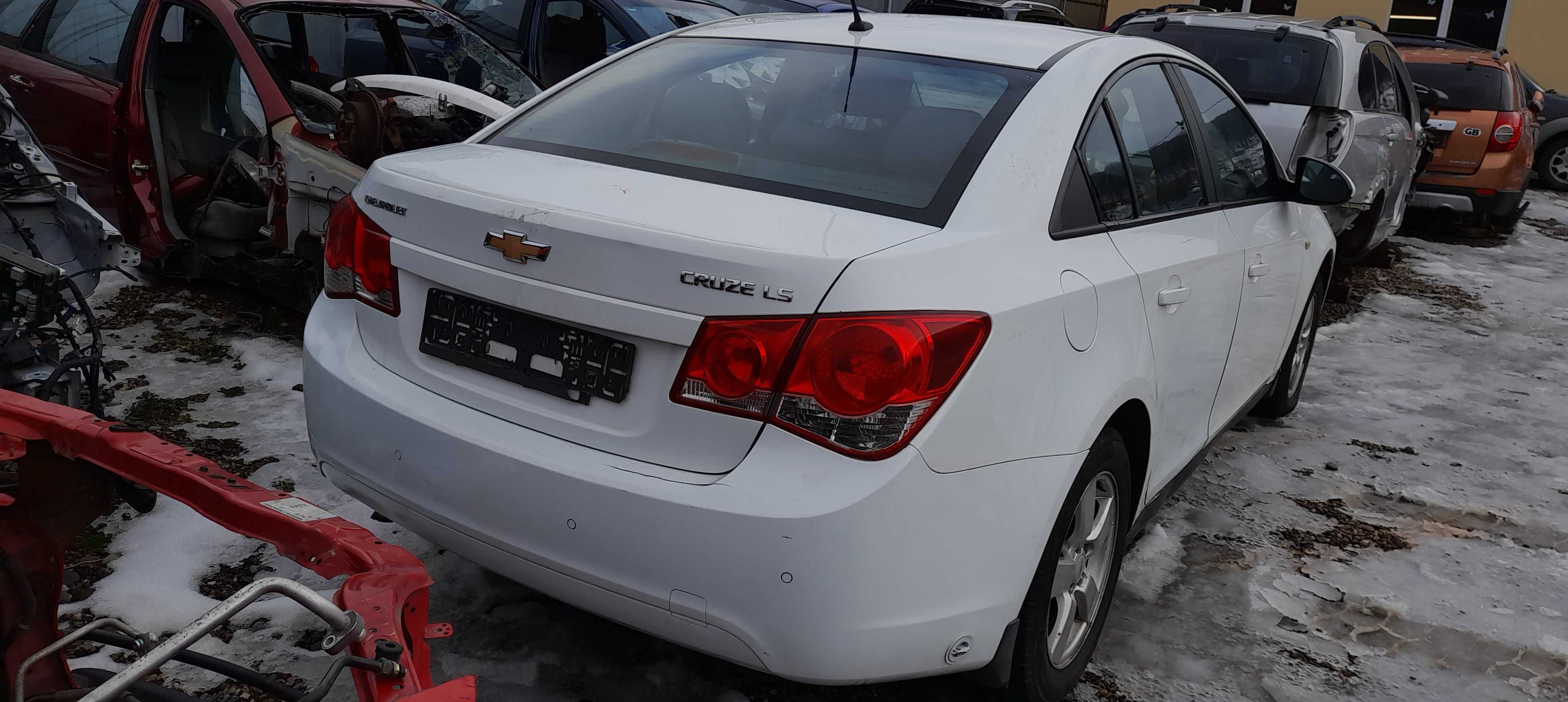 Dezmembrez  Chevrolet Cruze motor 1.6 si 1.8  benzina