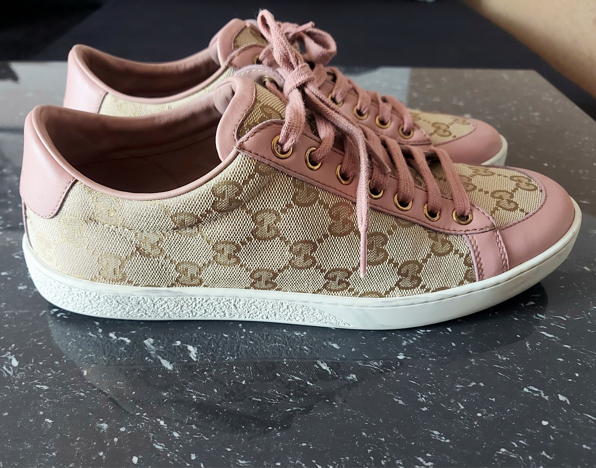 Gucci ,40 номер,стелка 25.5, дамски обувки ,оригинал