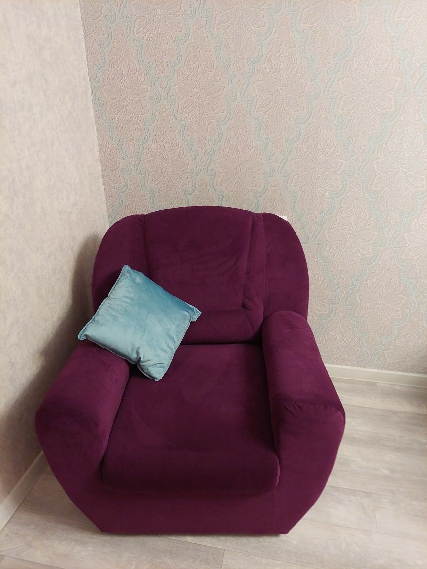 Продаю комфортное, уютное  новое кресло для гостиной или офиса