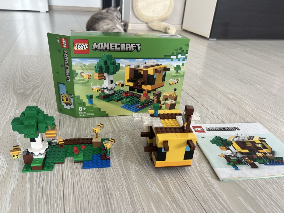 Lego Minecraft Casuta Albinelor