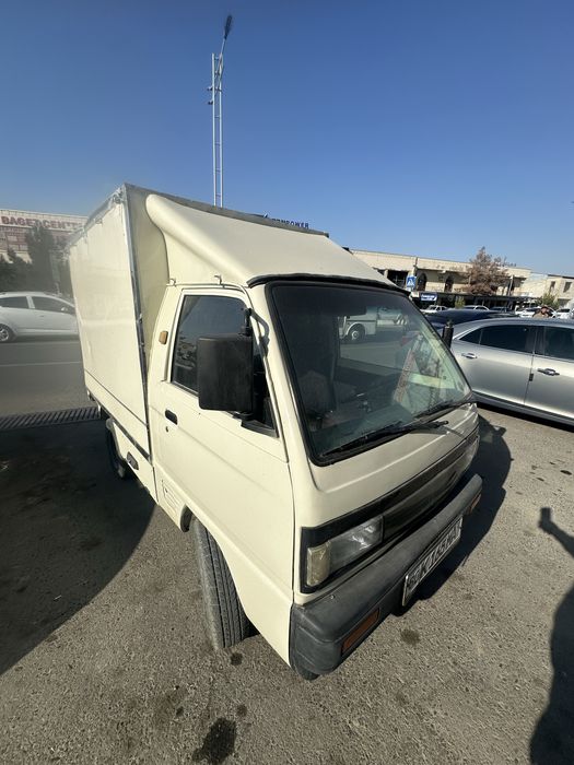 Продается лабо  2004 года сделан капитальный ремонт ходовых