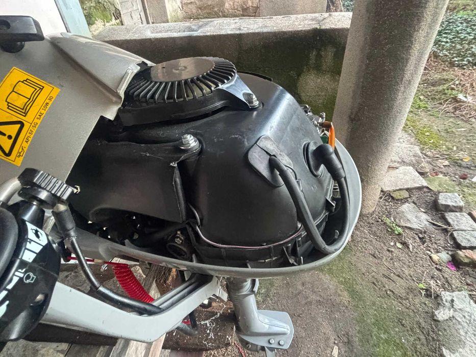 Извънбордов двигател Honda 2hp