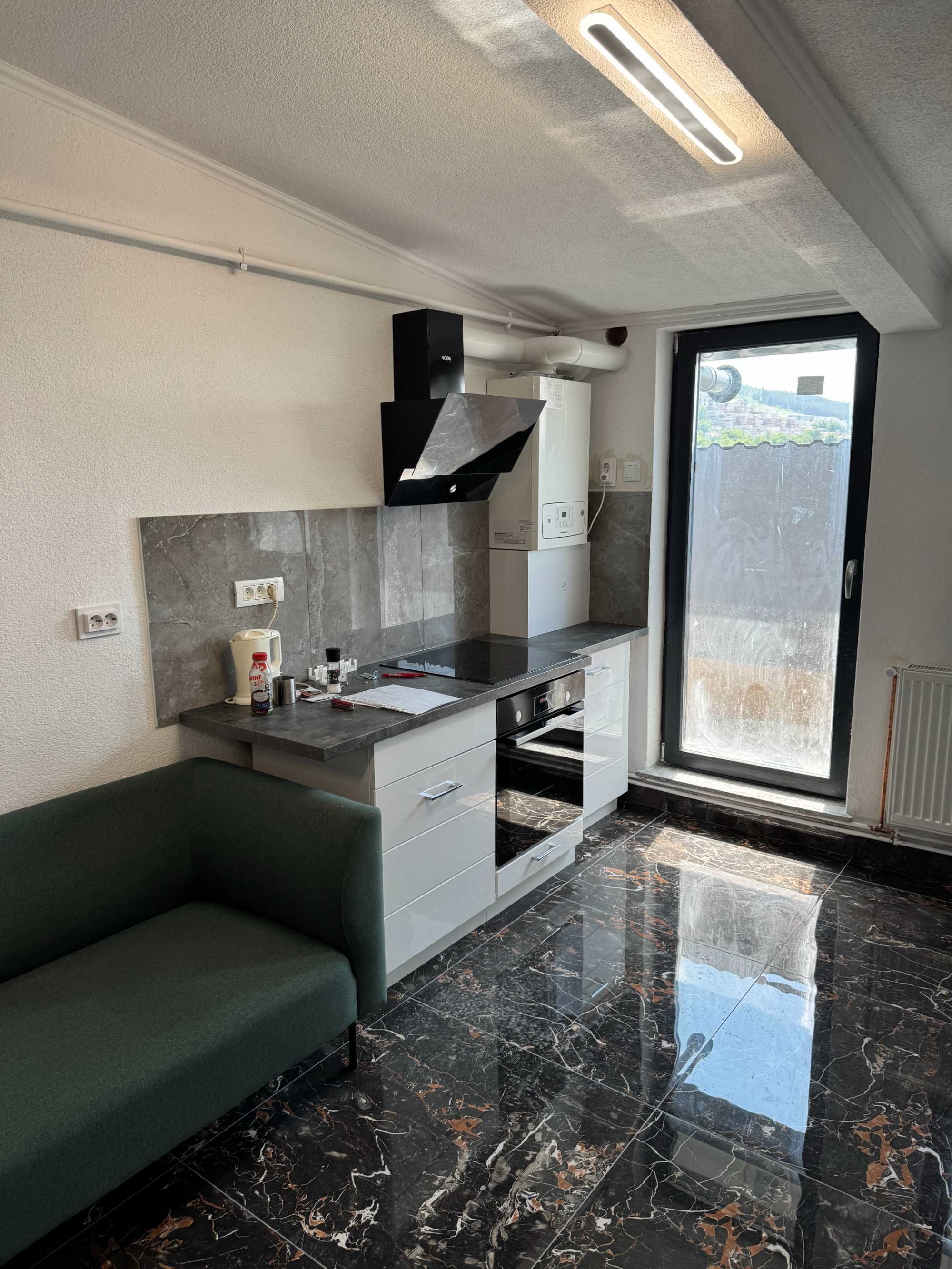 vand apartament finisat in zona VIVO