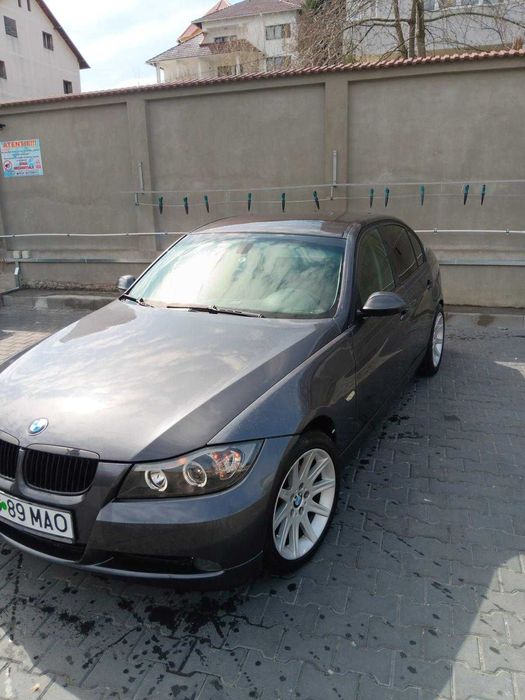 Vând BMW seria 3 E90