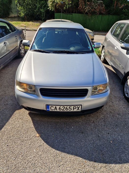 Продавам Audi A3 1.6 Facelift