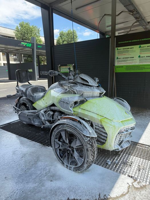 Can-am spyder S 1300cc