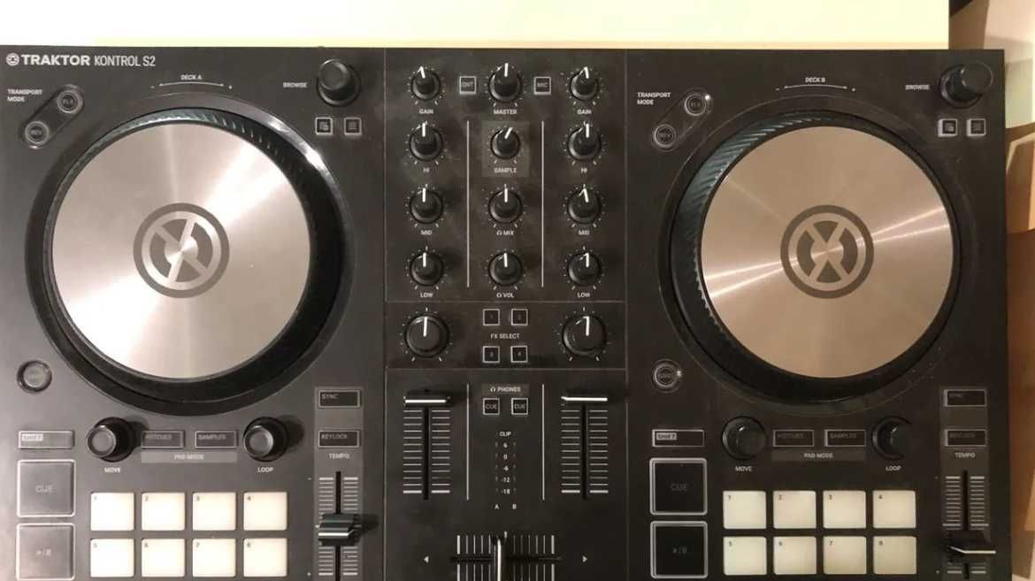 Traktor kontrol s2 mk3